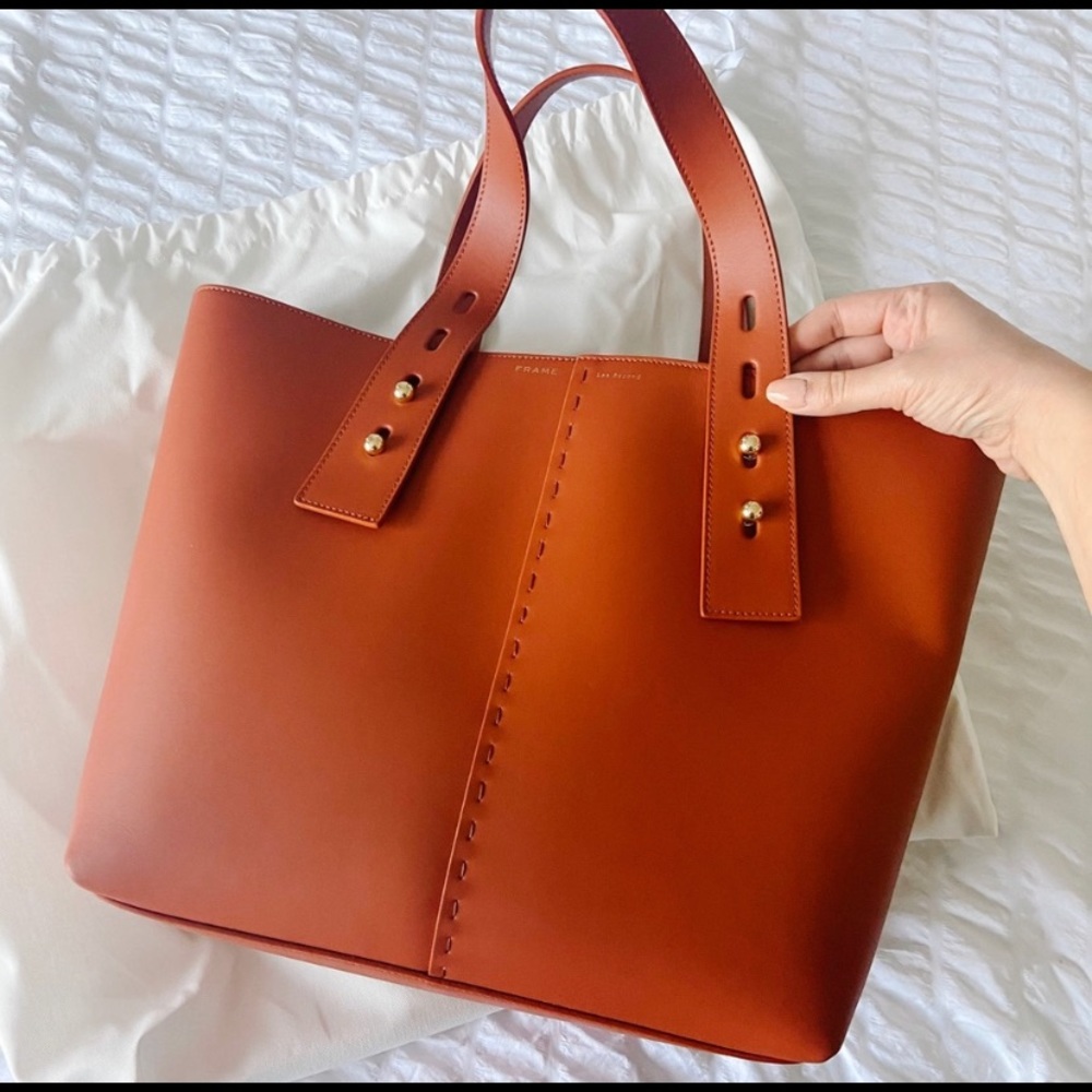FRAME Les Second Medium Leather Tote in Redwood